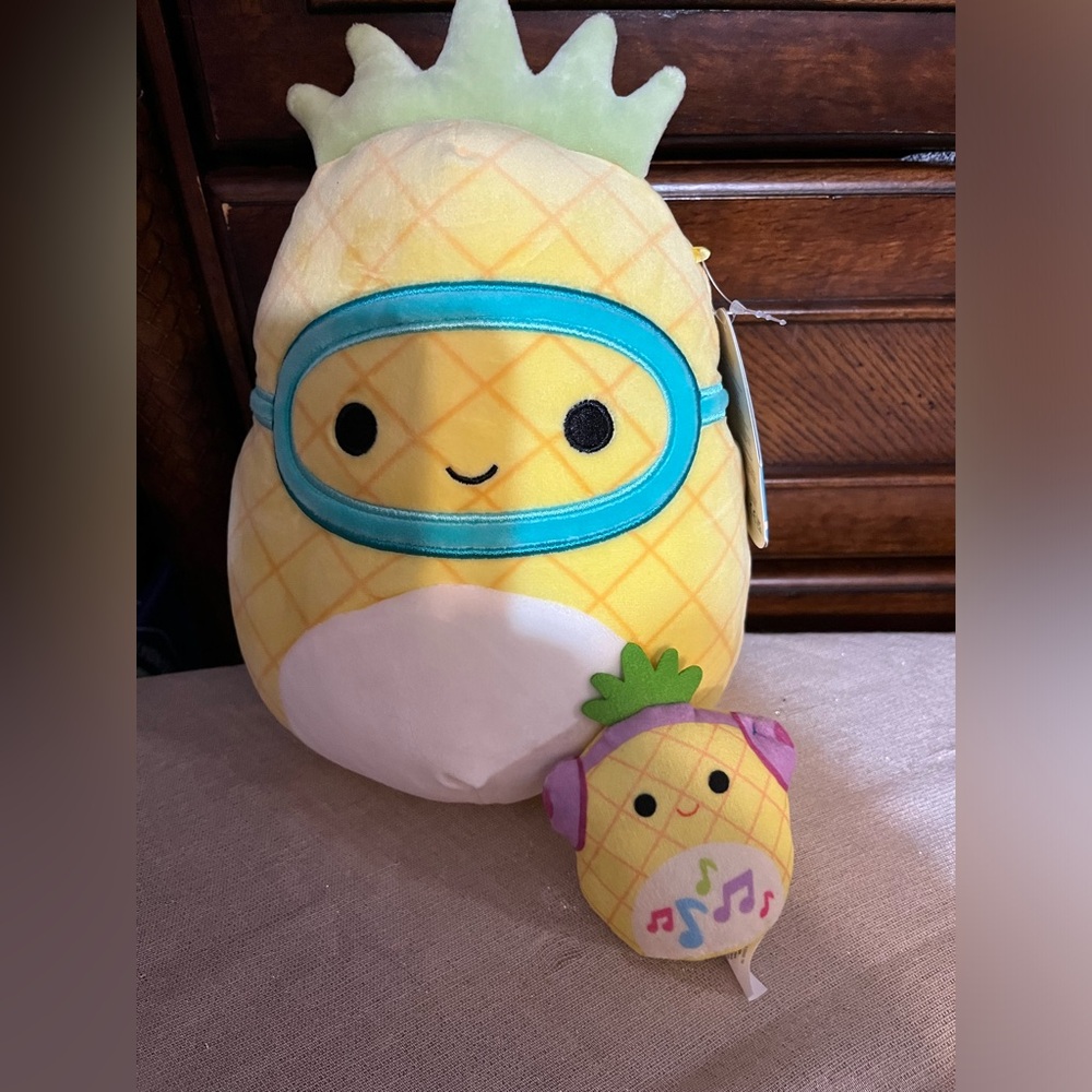 Squishmallows Maui the Pineapple Plush NWT’s + mini Maui Squishmallow